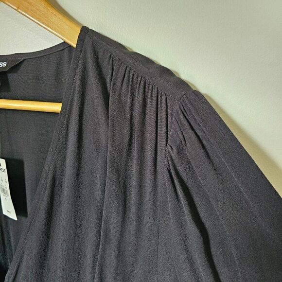 NWT EXPRESS BLACK ROMANTIC MAXI DRESS BUTTON DOWN PLUNGE NECK SIZE M - Picture 8 of 16